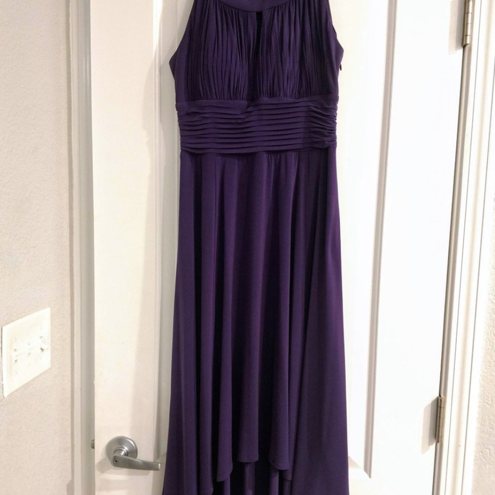 Dress - Picture 1 of 3